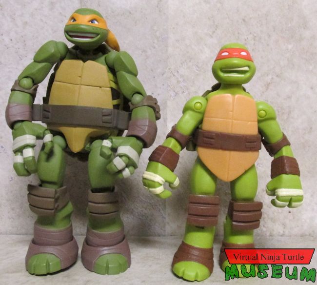 Revoltech Michelangelo and Battle Shell Michelangelo