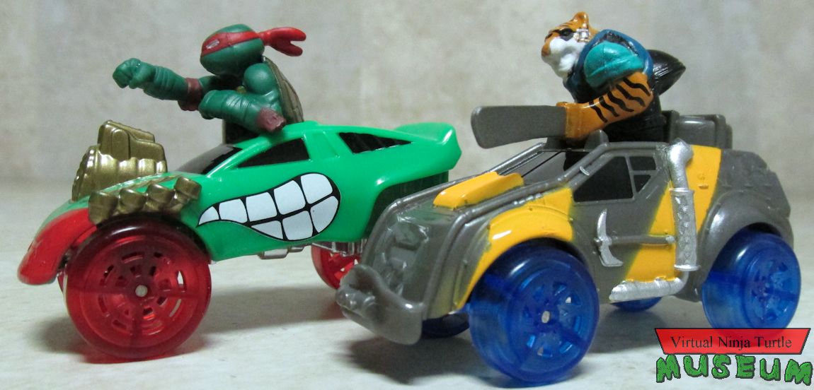 Raph in Monster Truck & Tiger Claw in Safari Truck