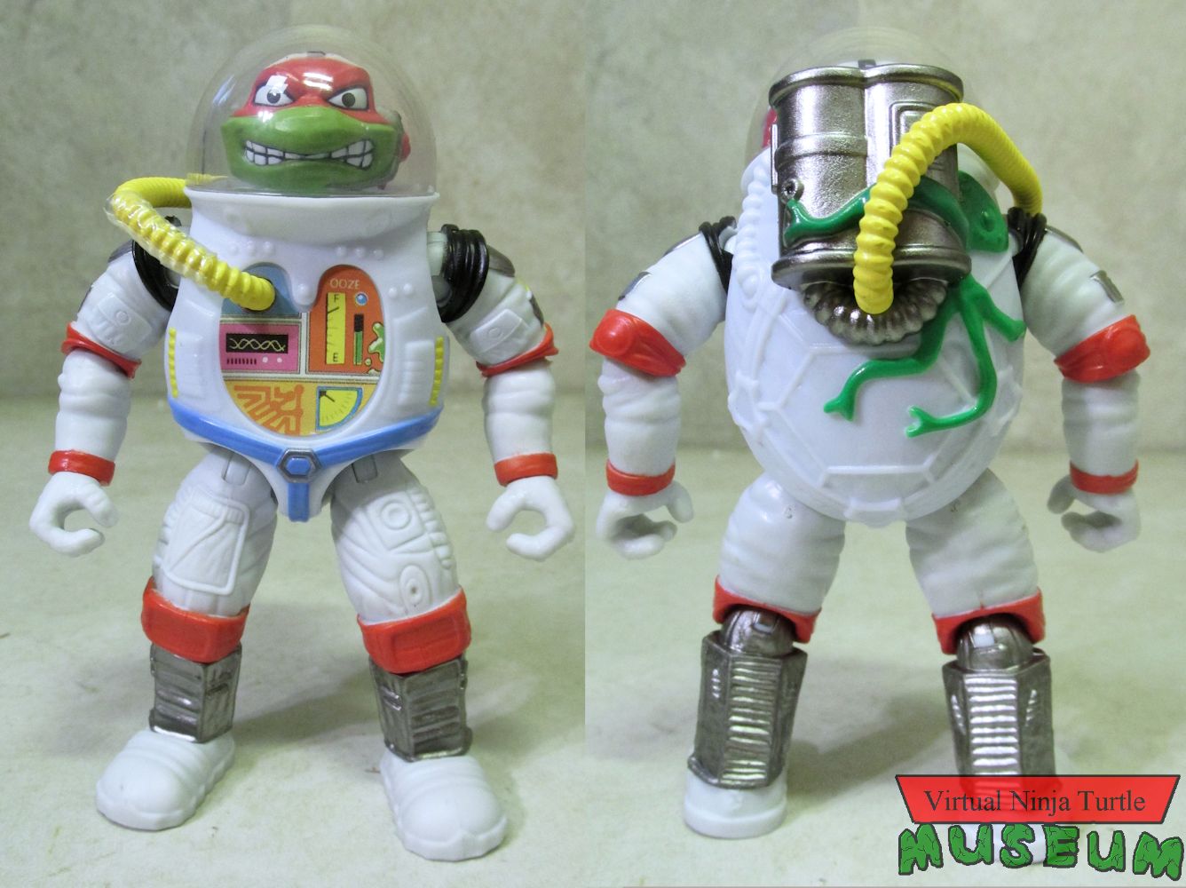 Astronaut Raph front and back